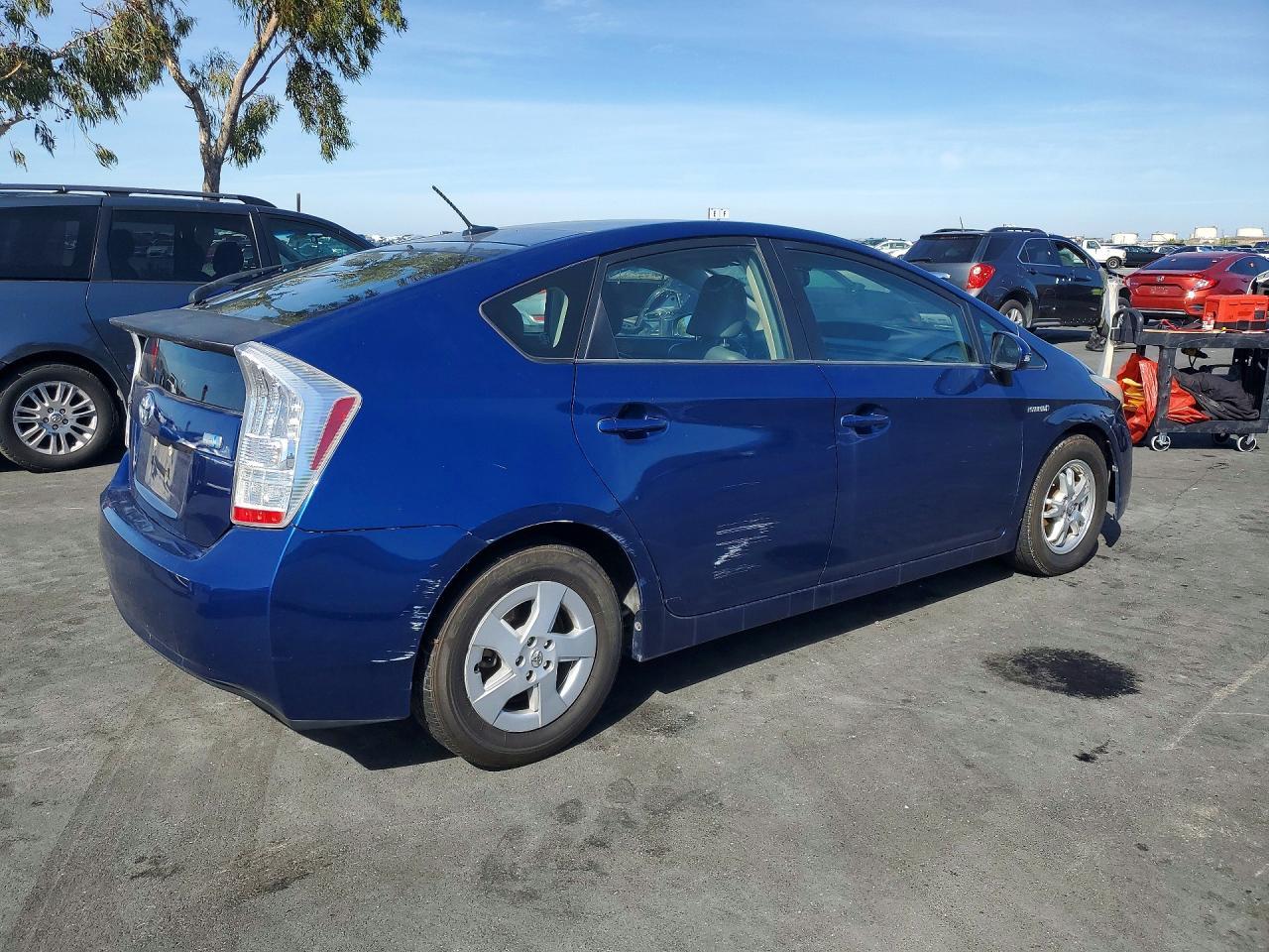 2010 TOYOTA PRIUS