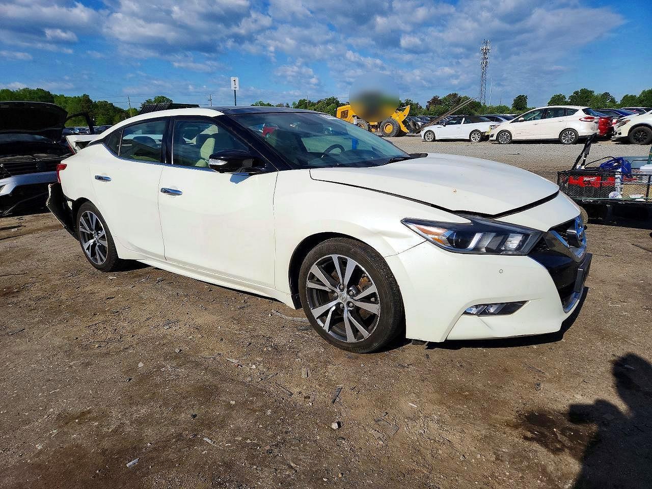 2017 NISSAN Maxima