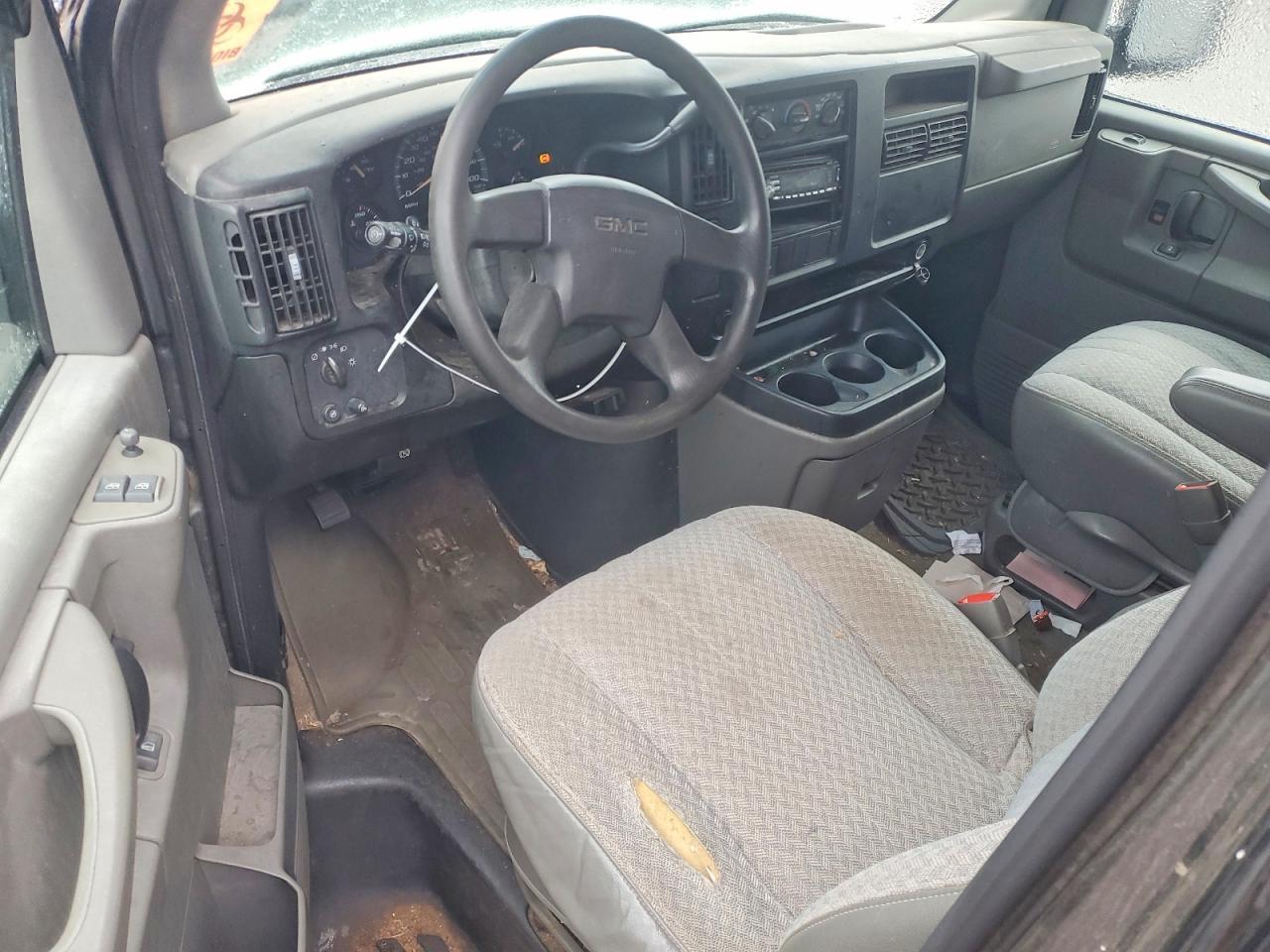 2004 GMC Savana