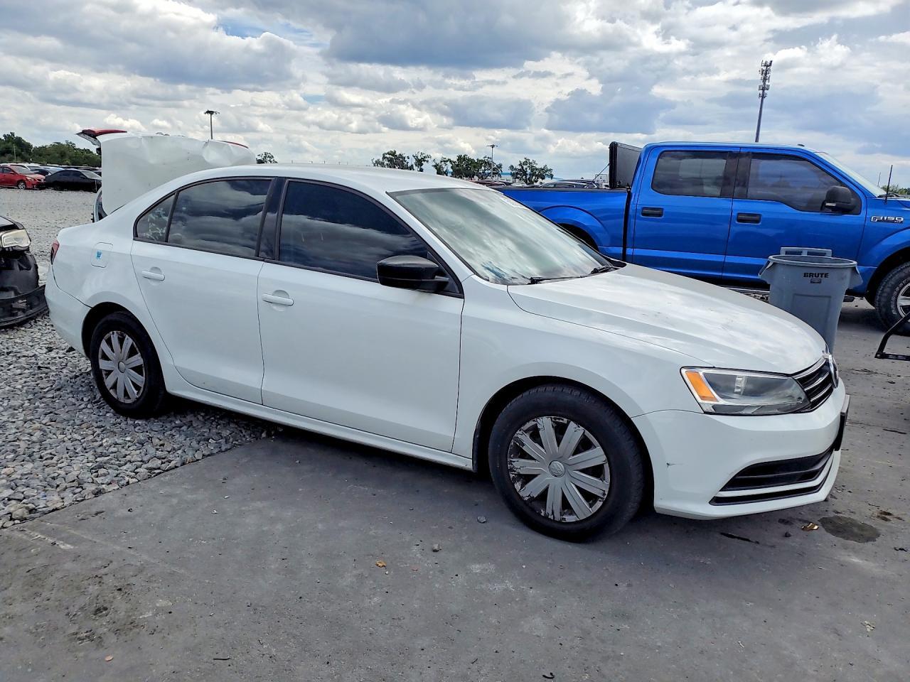 2016 VOLKSWAGEN JETTA