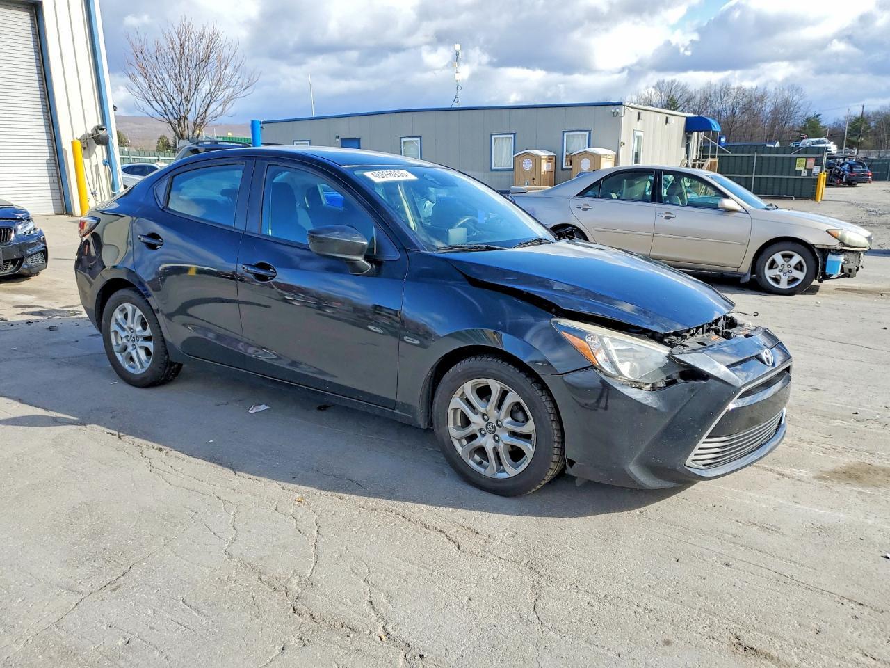 2018 TOYOTA YARIS