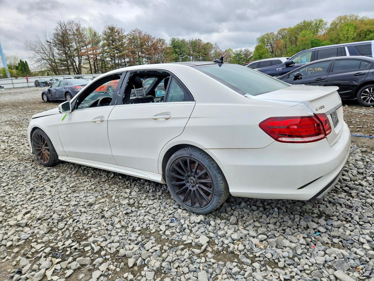 2015 MERCEDES-BENZ E-Class