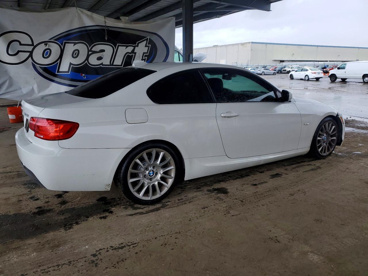 2011 BMW 3 SERIES