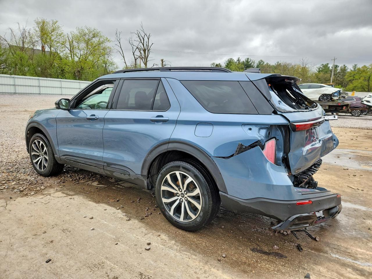 2025 FORD EXPLORER