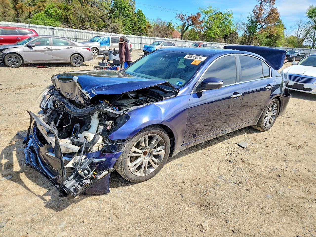 2011 HYUNDAI GENESIS
