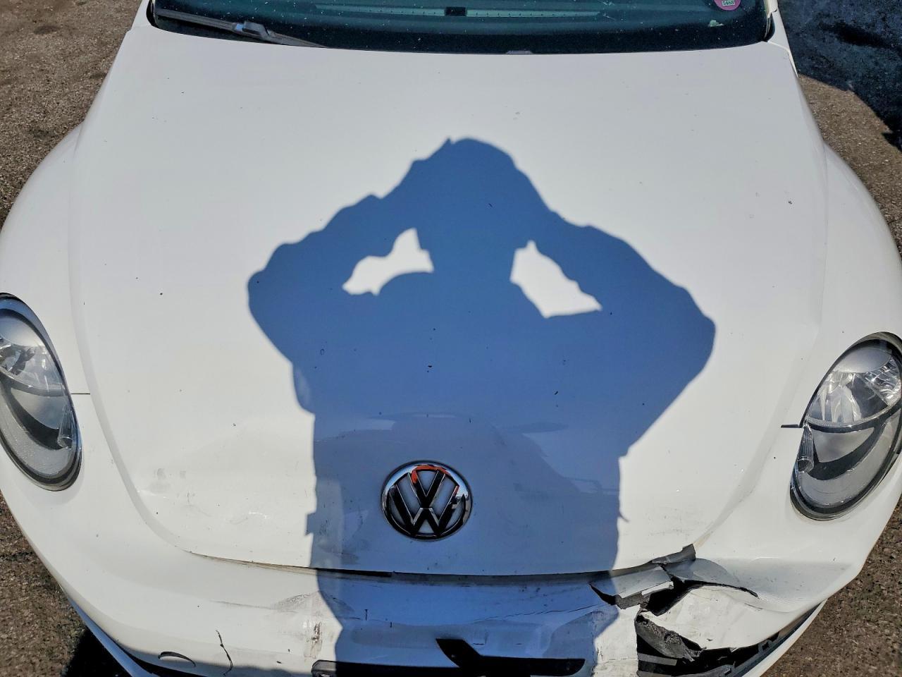 2015 VOLKSWAGEN Beetle