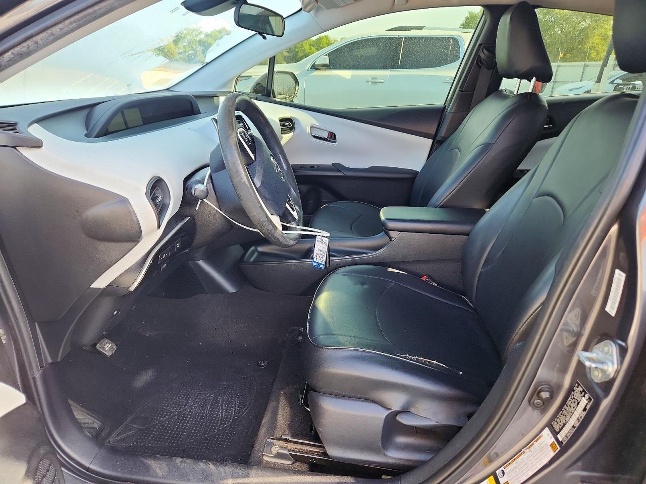 2018 TOYOTA PRIUS