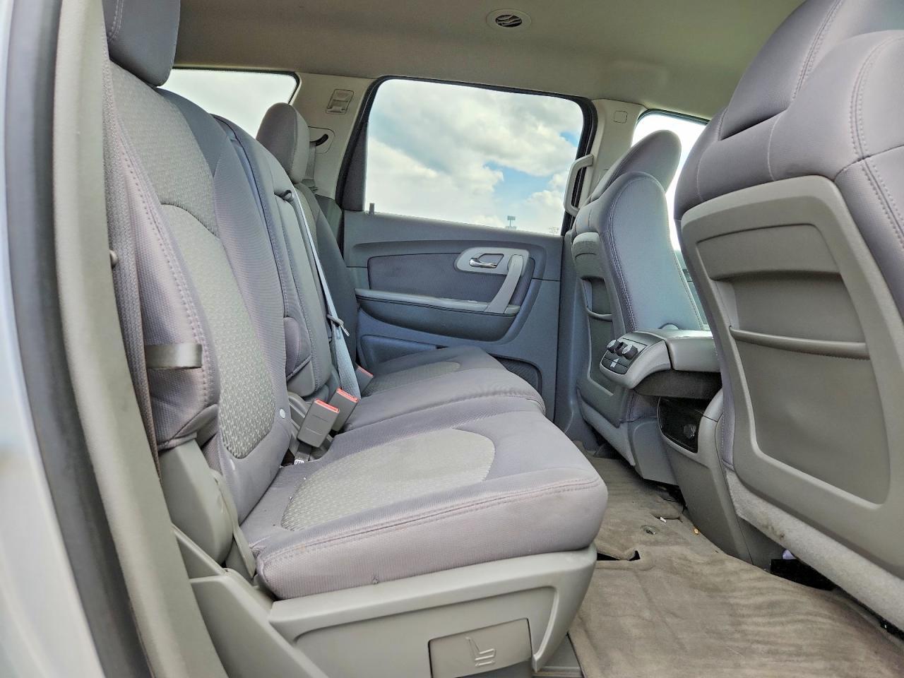 2010 CHEVROLET TRAVERSE