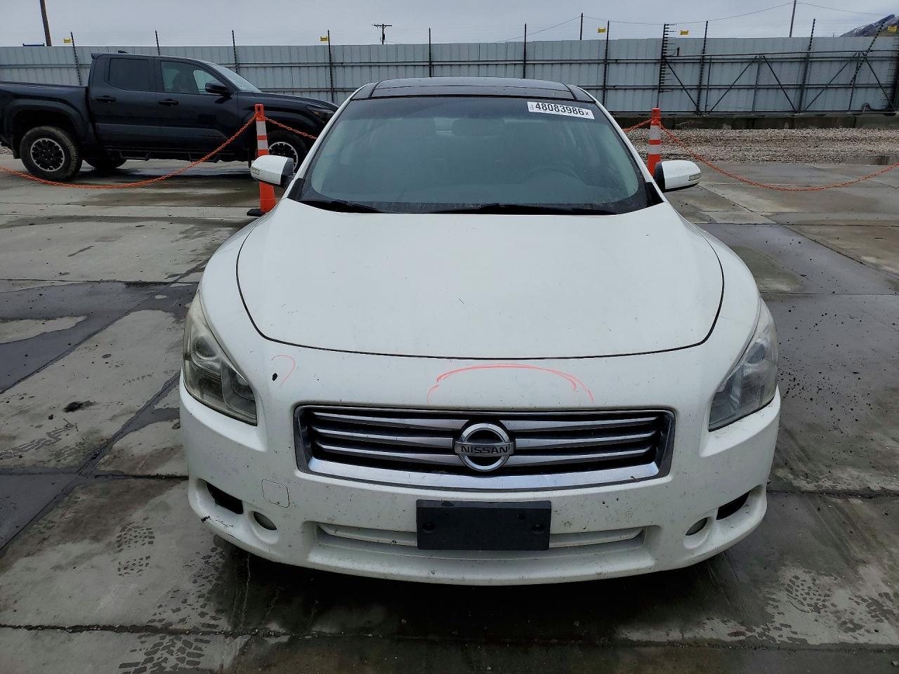 2014 NISSAN Maxima