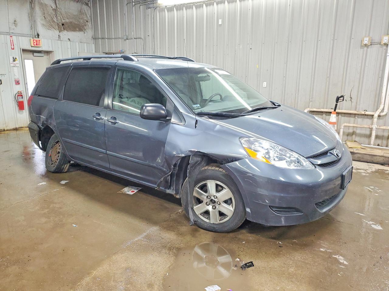 2007 TOYOTA SIENNA