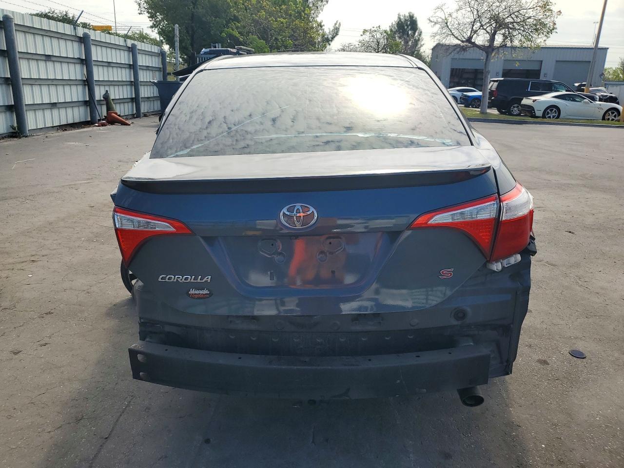 2015 TOYOTA COROLLA
