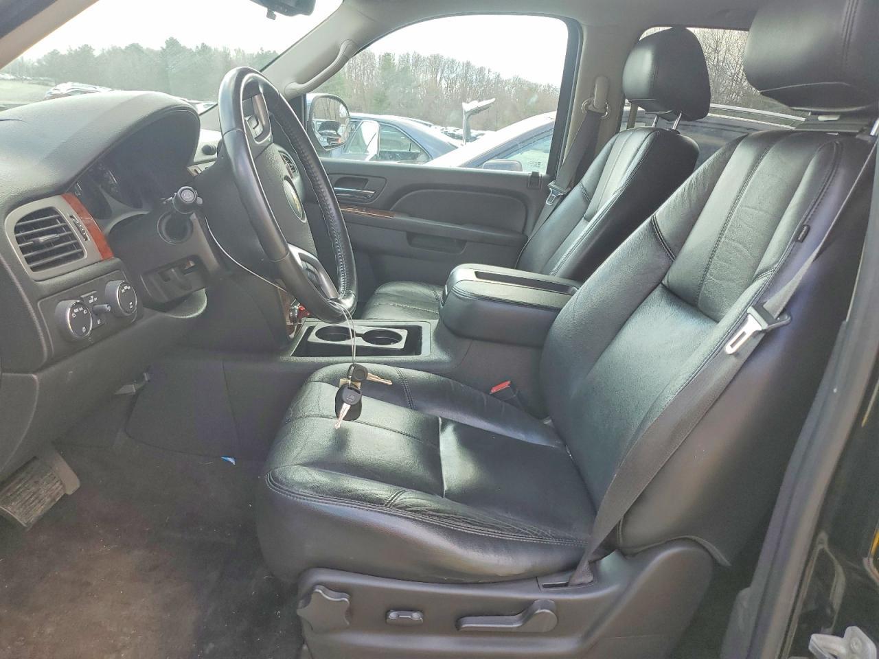 2012 CHEVROLET Suburban