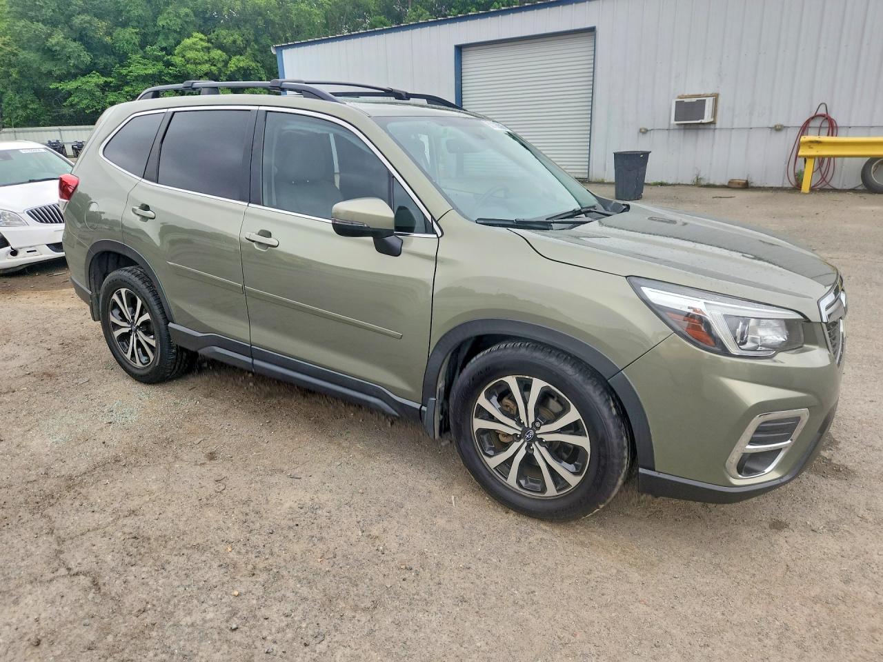 2019 SUBARU FORESTER