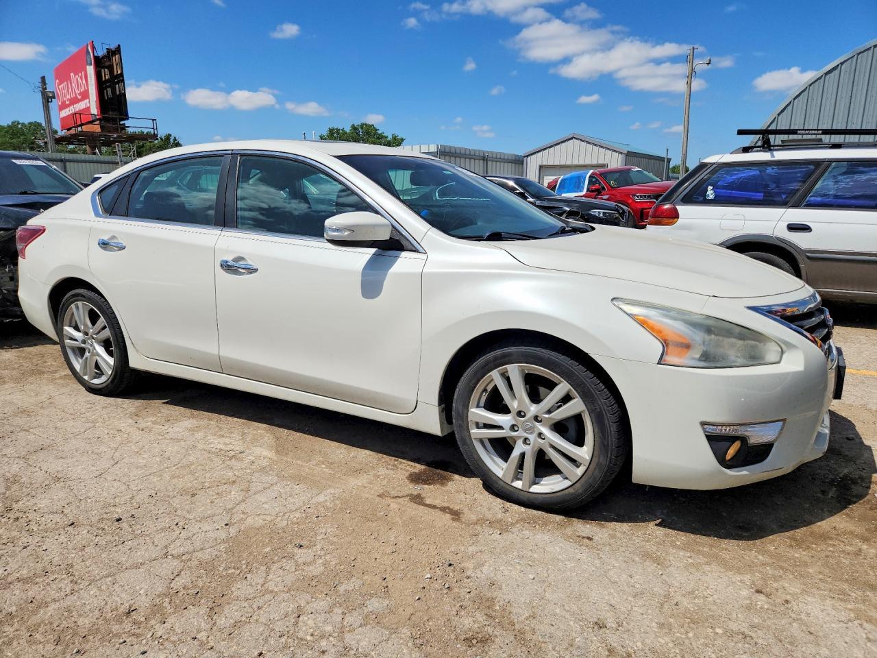 2013 NISSAN ALTIMA