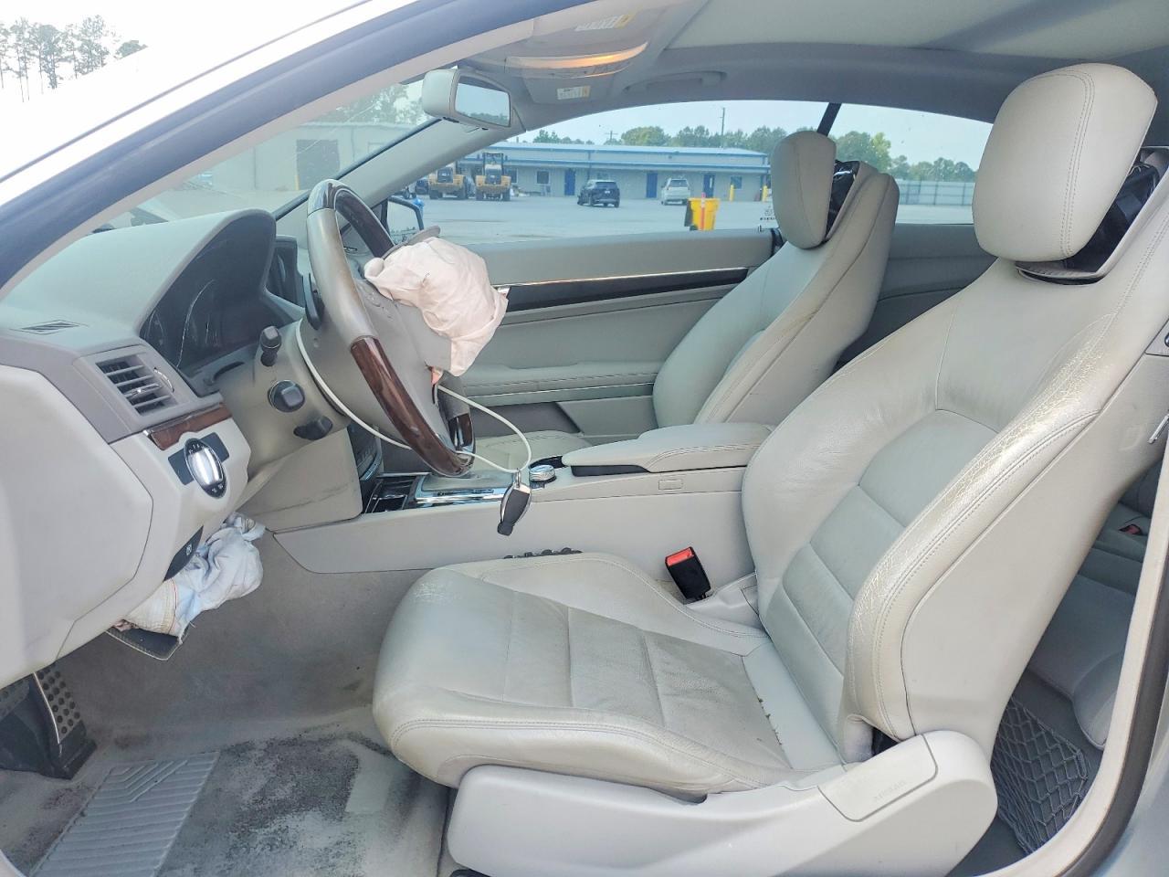 2010 MERCEDES-BENZ E-Class