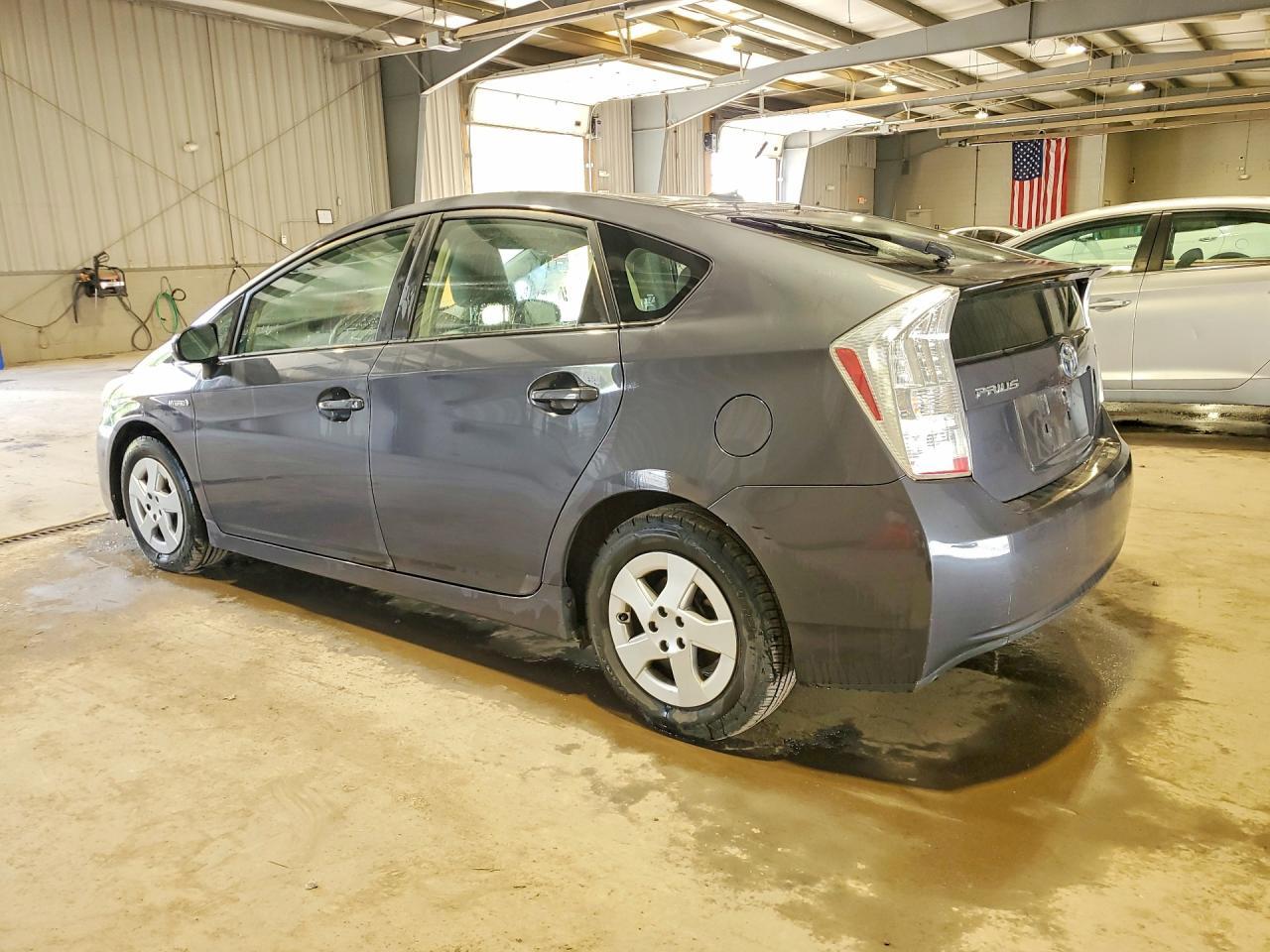 2011 TOYOTA PRIUS