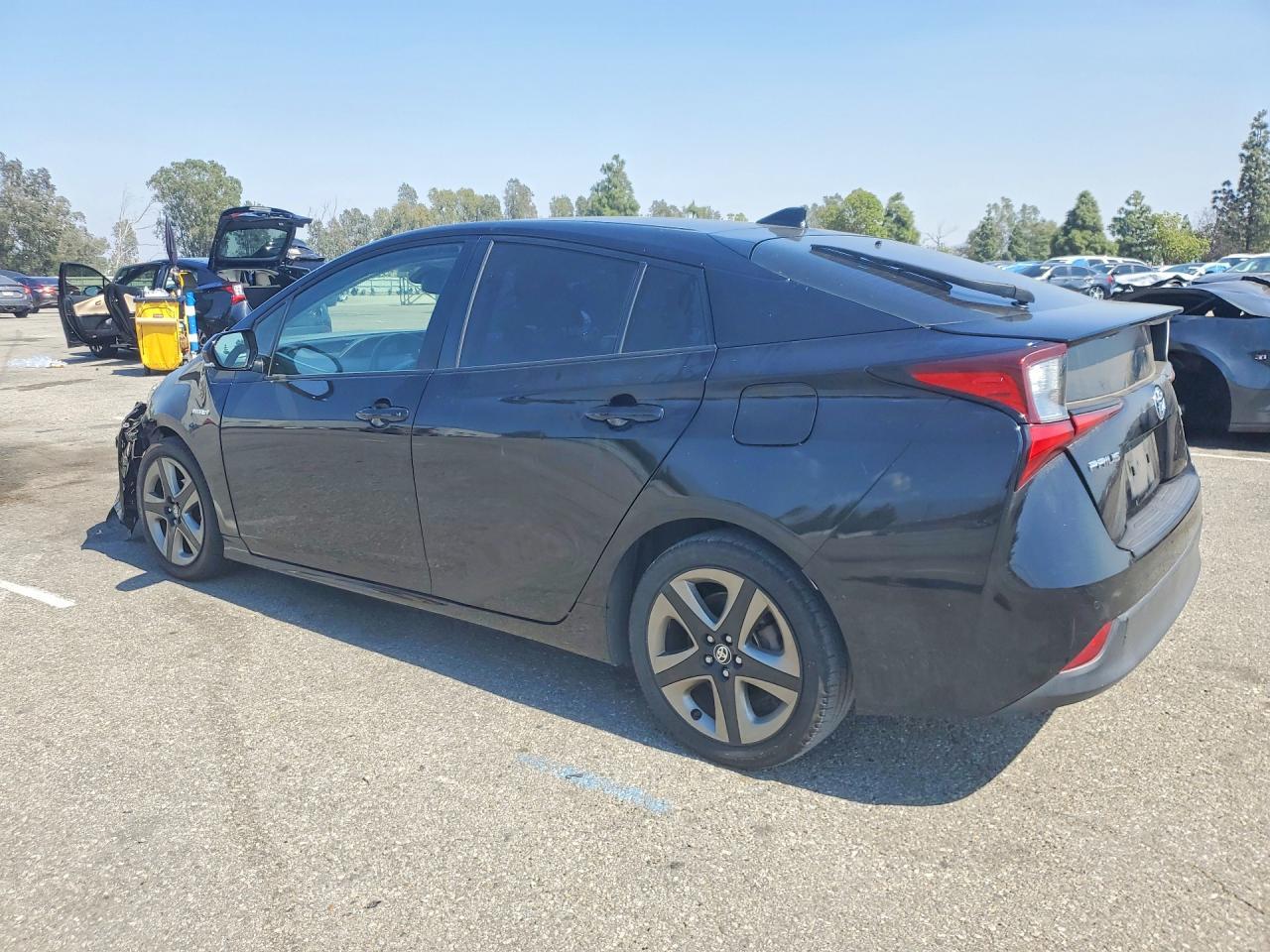 2019 TOYOTA PRIUS