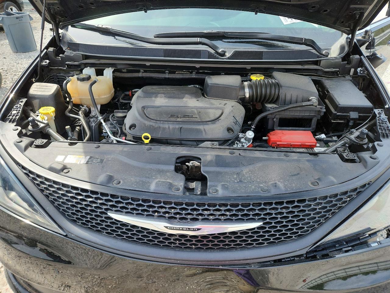 2024 CHRYSLER Voyager