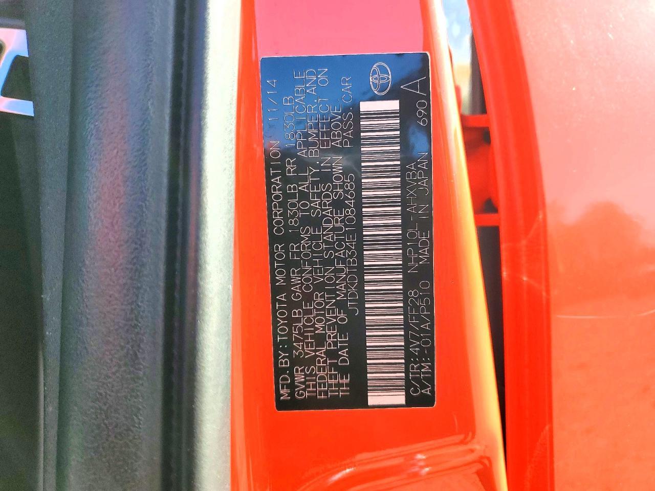 2014 TOYOTA Prius c