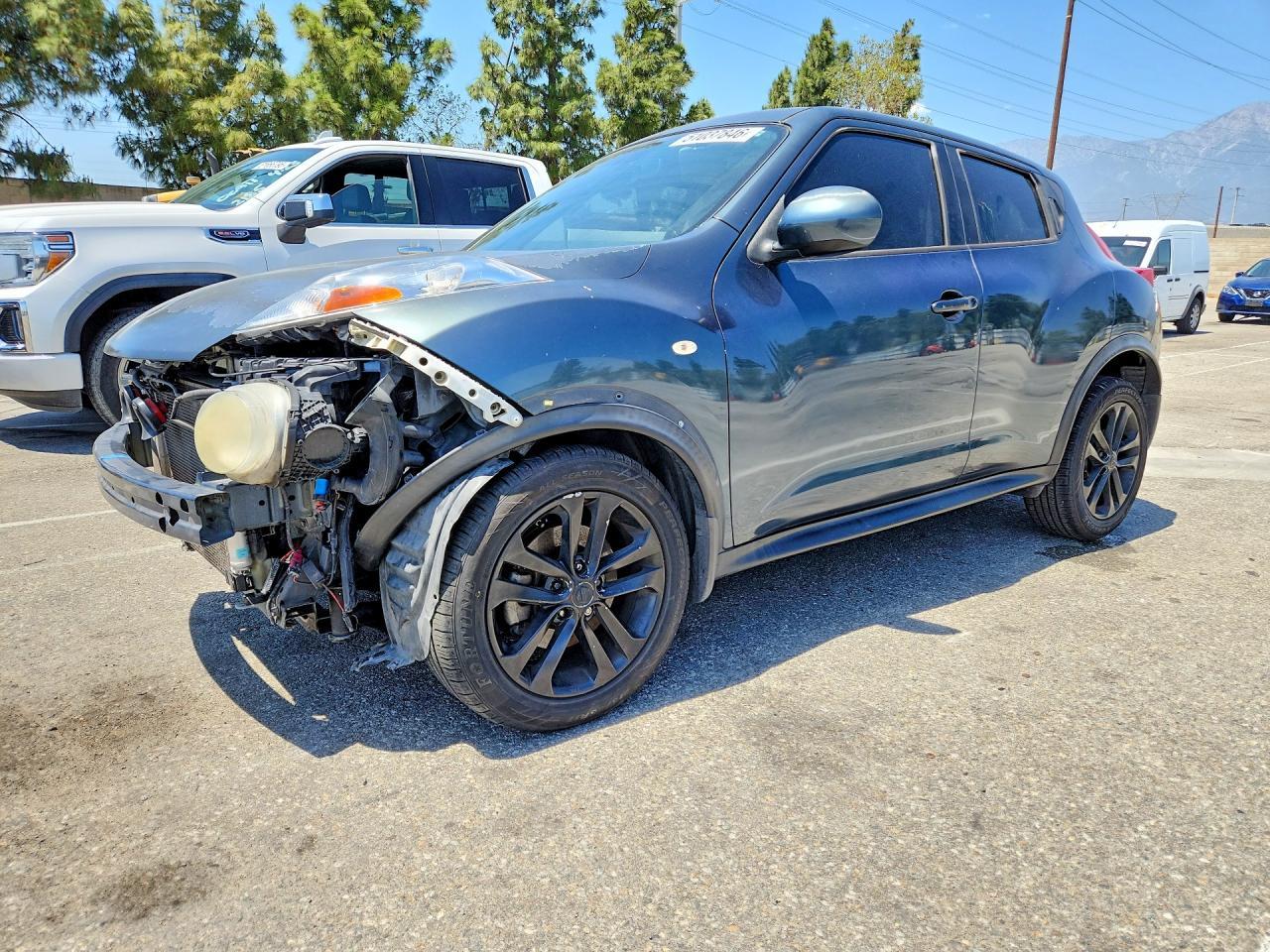 2012 NISSAN Juke