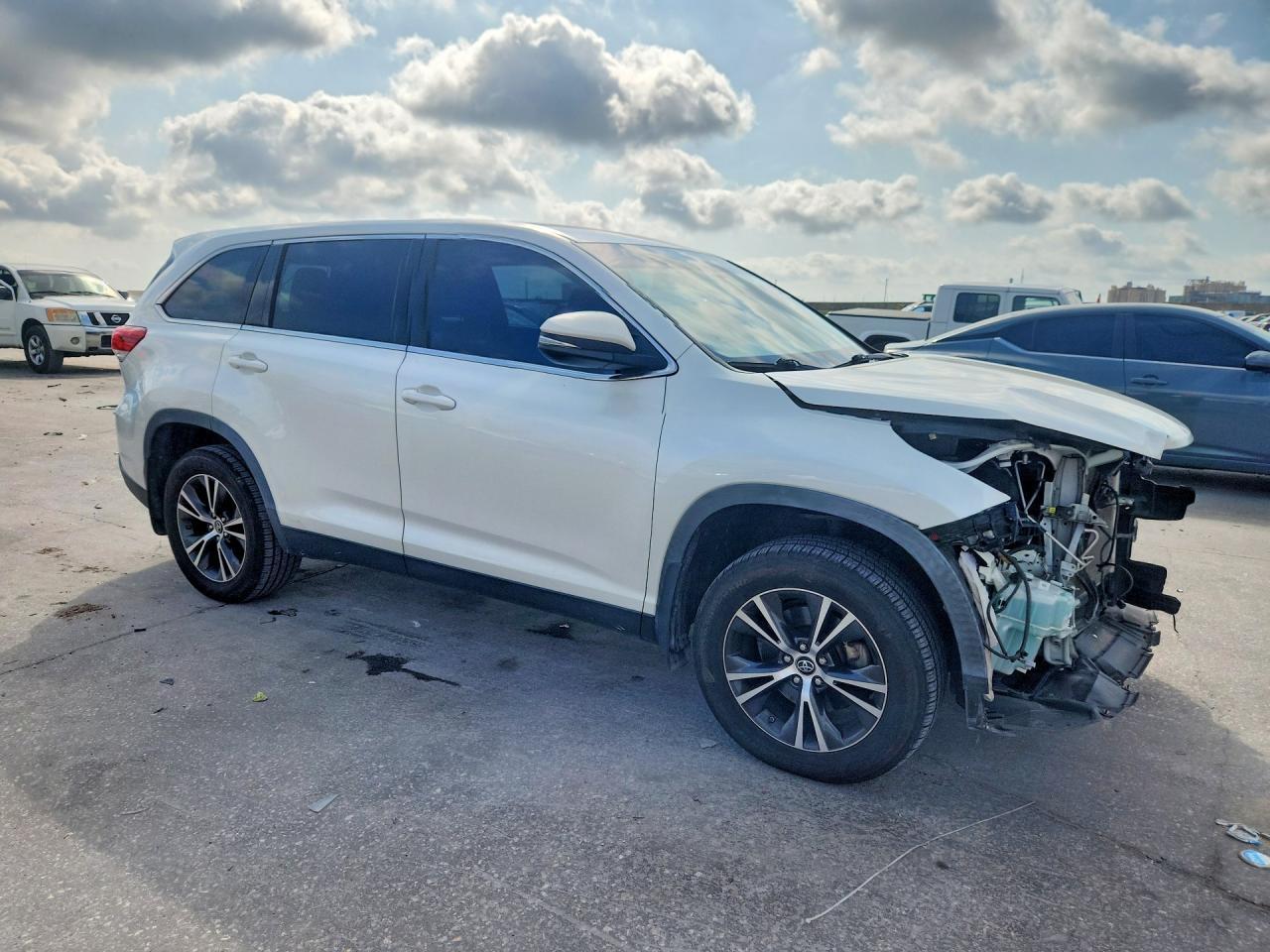 2019 TOYOTA HIGHLANDER
