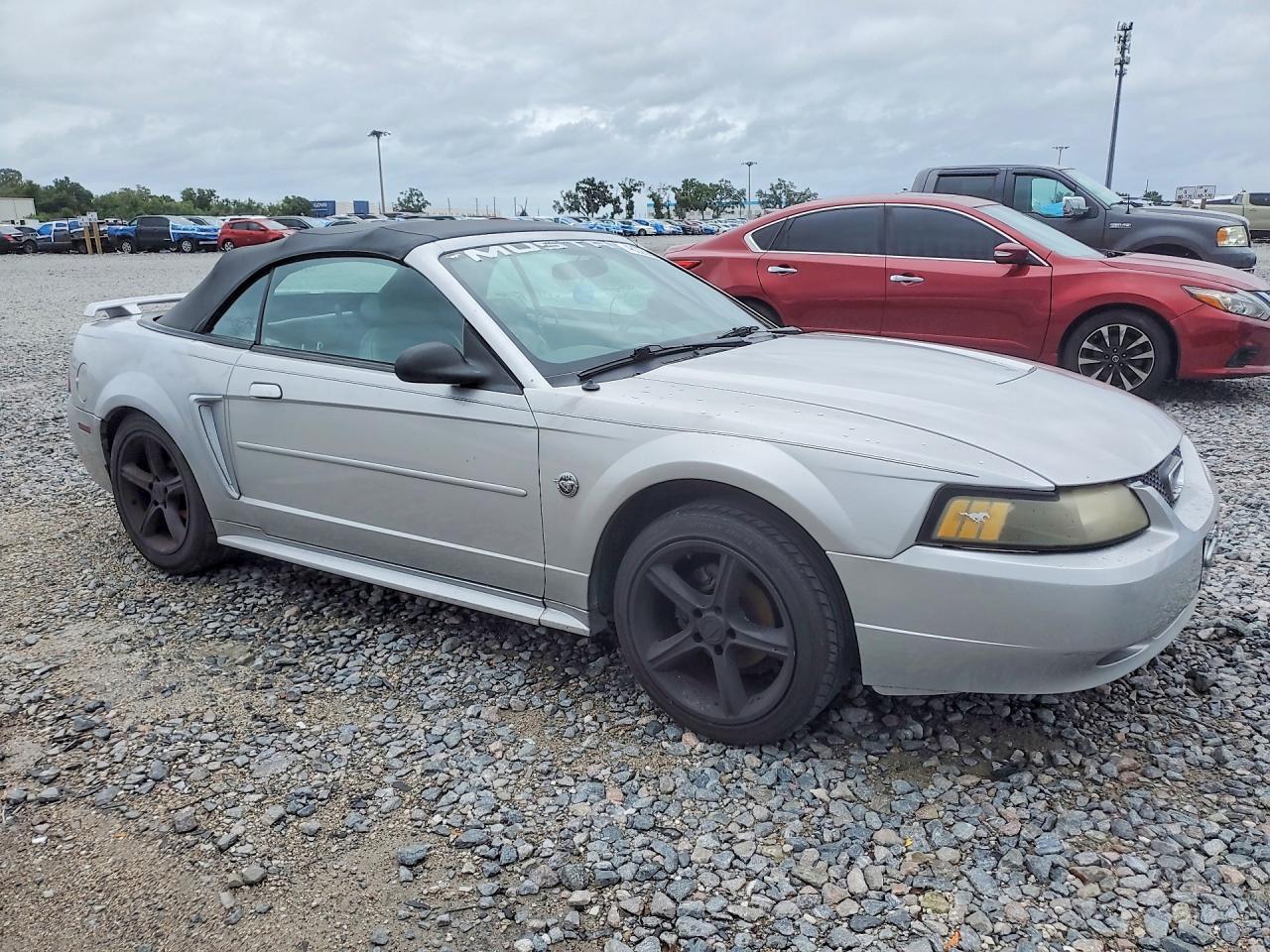 2004 FORD MUSTANG