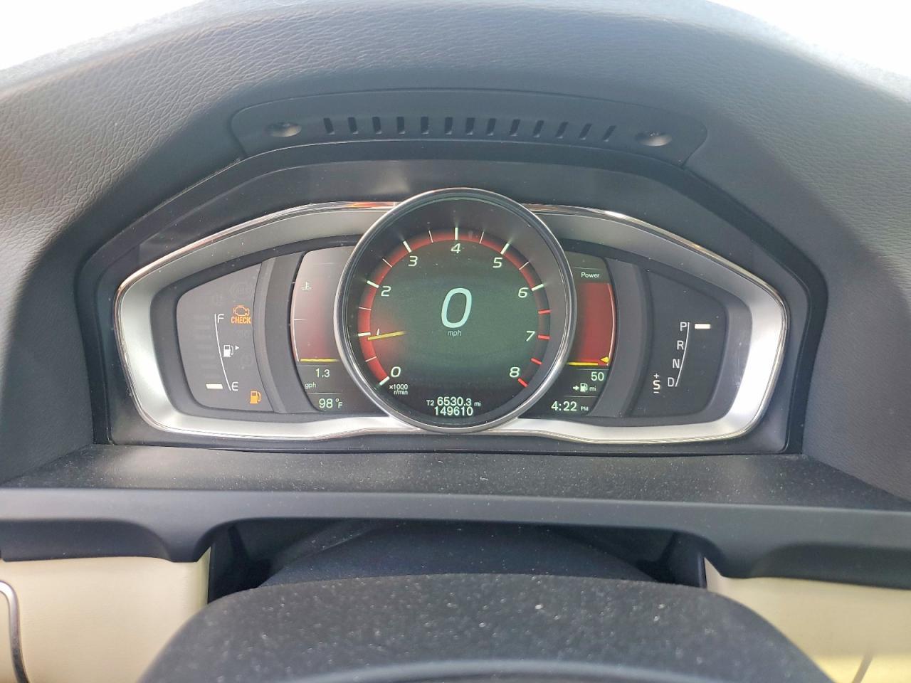 2015 VOLVO S60