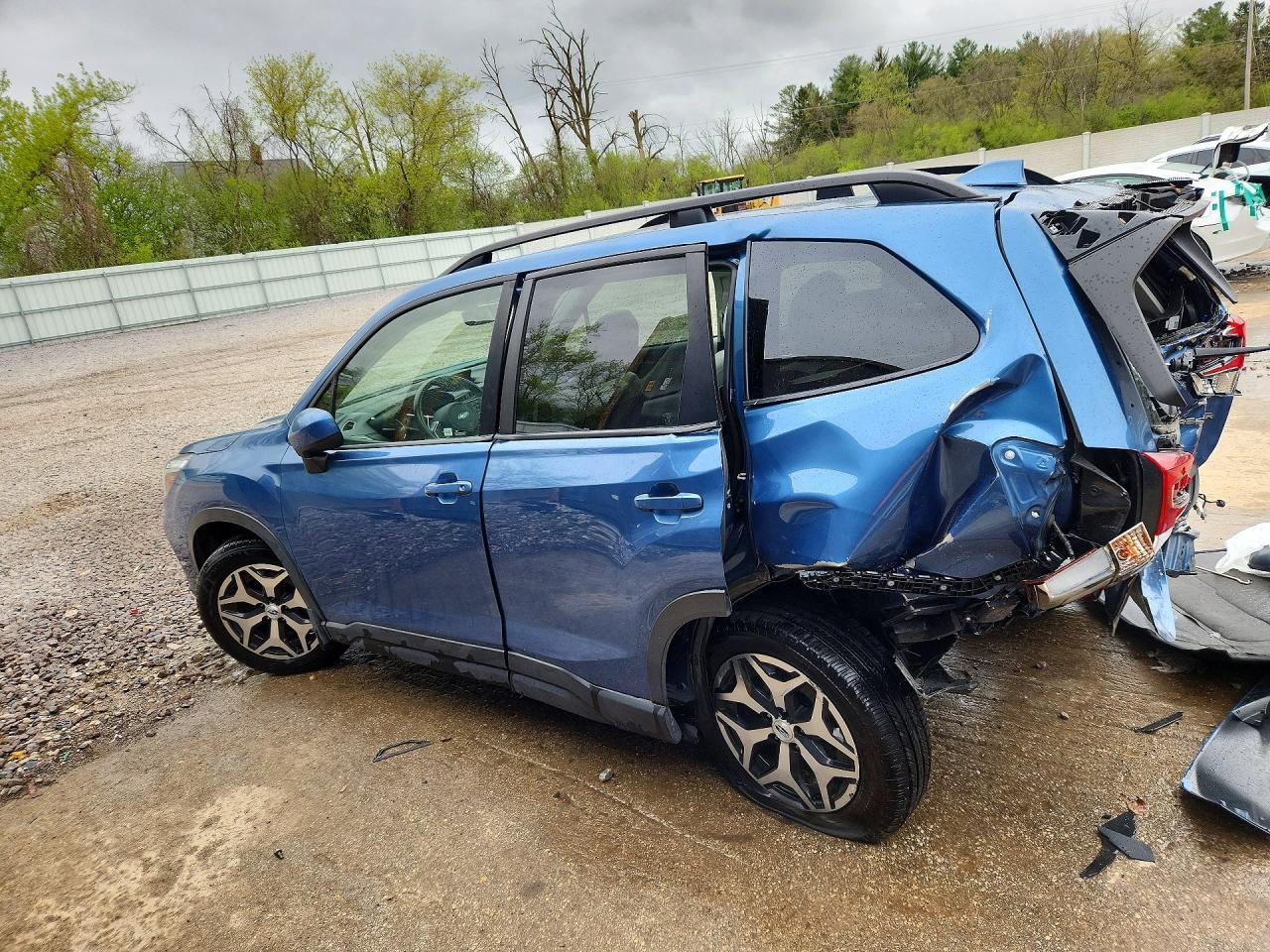 2019 SUBARU FORESTER
