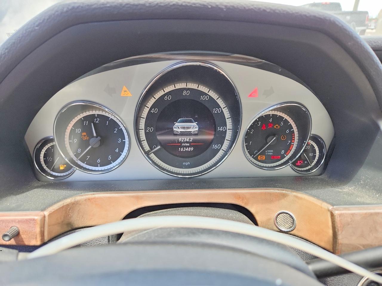 2013 MERCEDES-BENZ E-Class