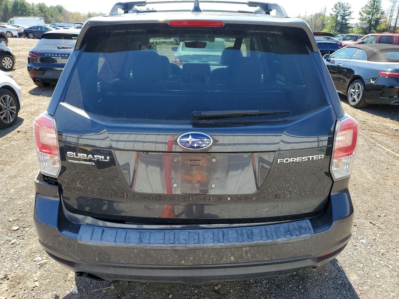 2018 SUBARU Forster