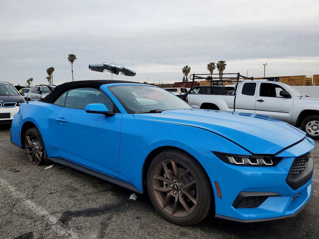 2025 FORD MUSTANG