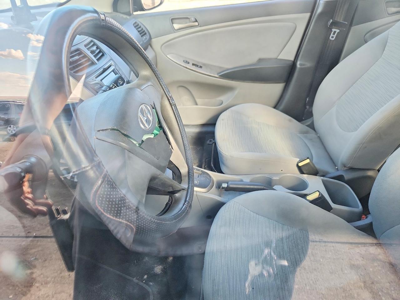 2015 HYUNDAI ACCENT