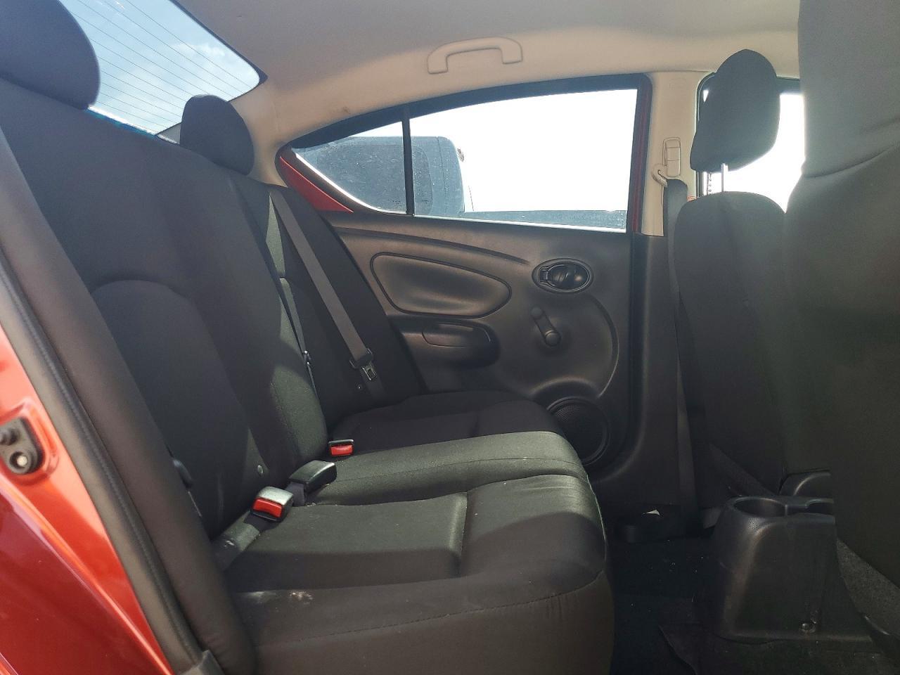 2019 NISSAN VERSA