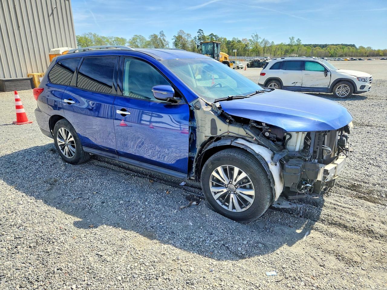 2018 NISSAN PATHFINDER