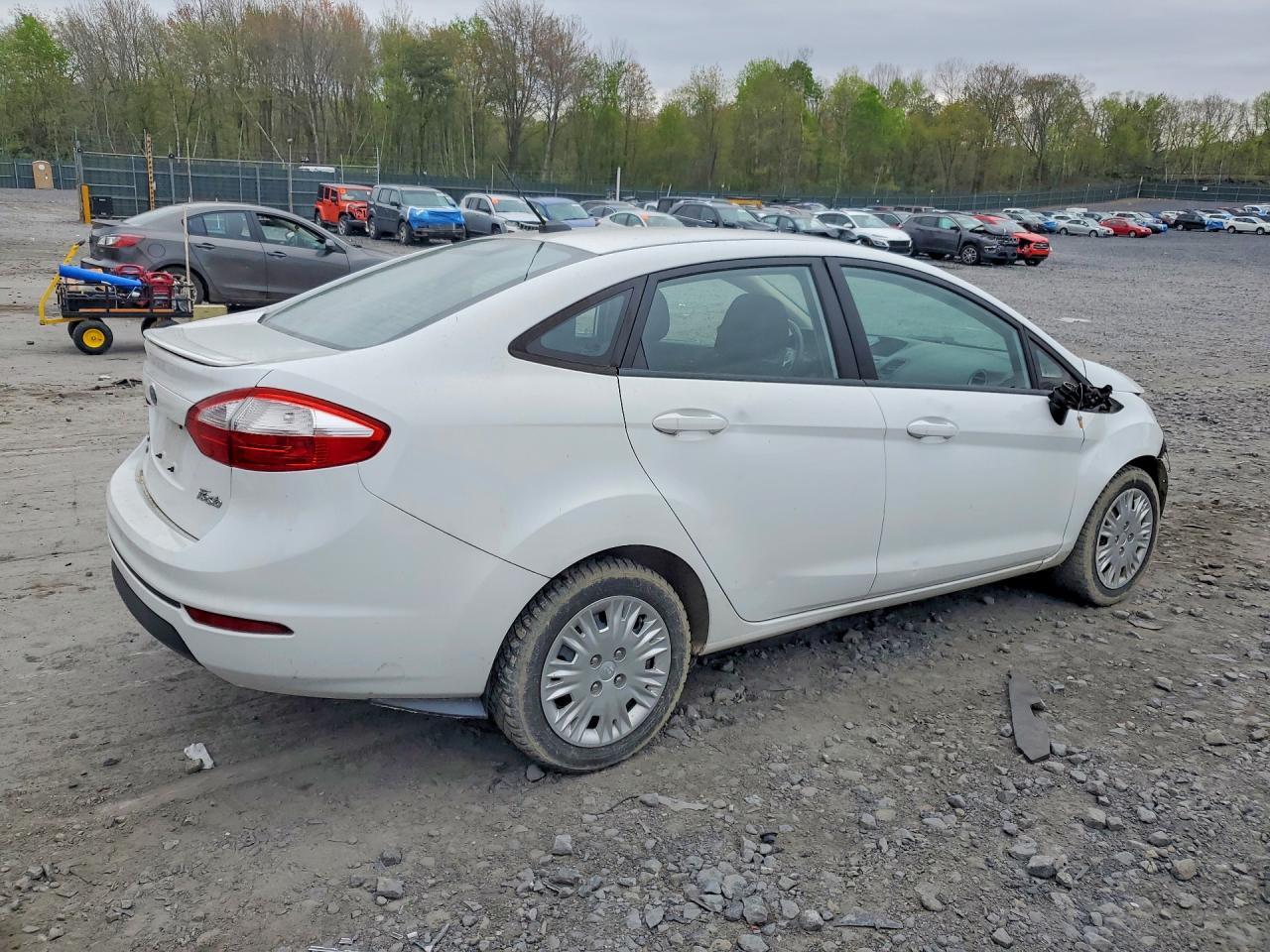 2014 FORD Fiesta
