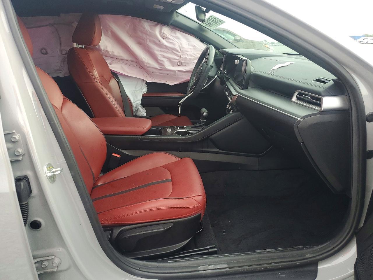 2023 KIA K5