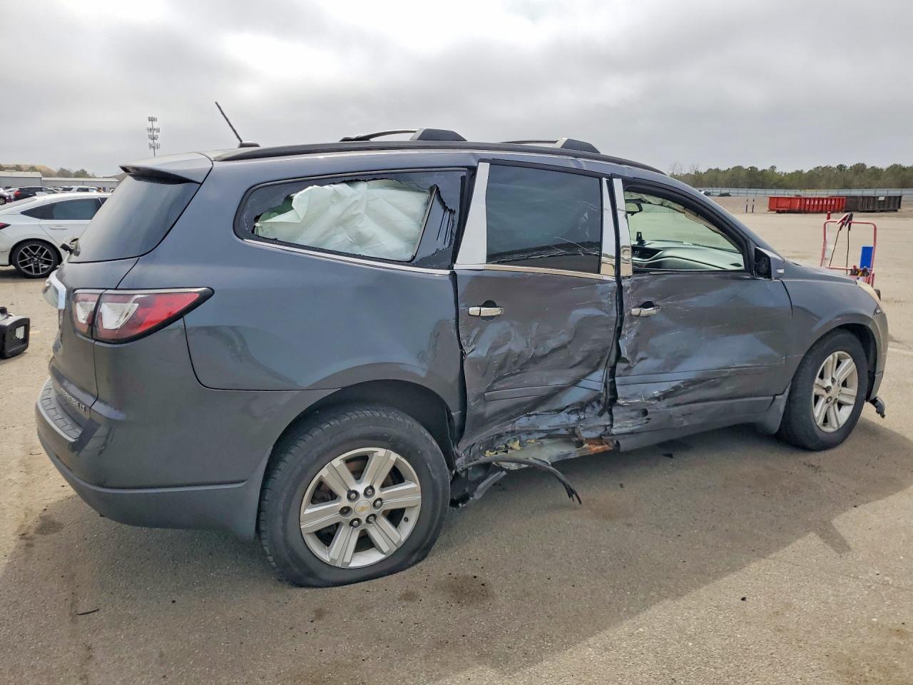 2013 CHEVROLET TRAVERSE