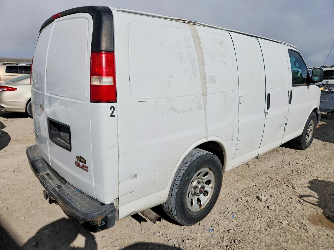 2013 GMC Savana