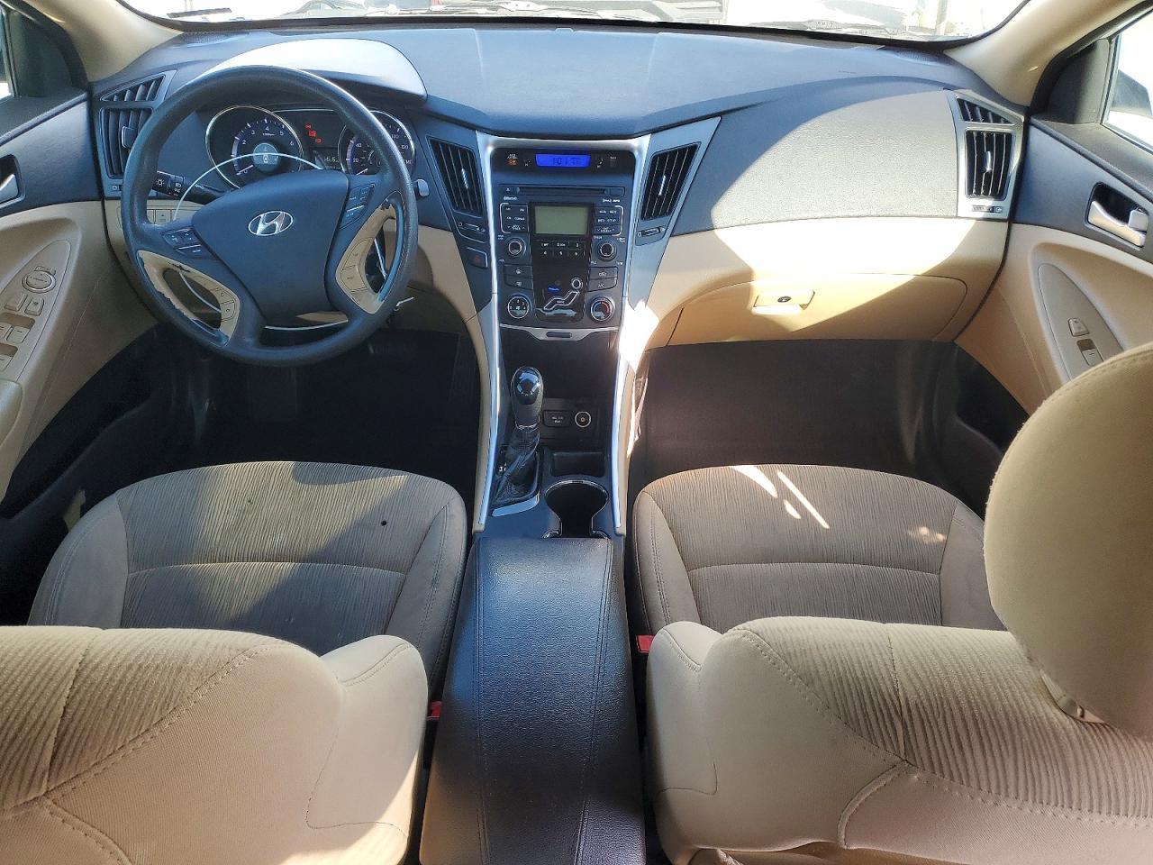 2011 HYUNDAI SONATA