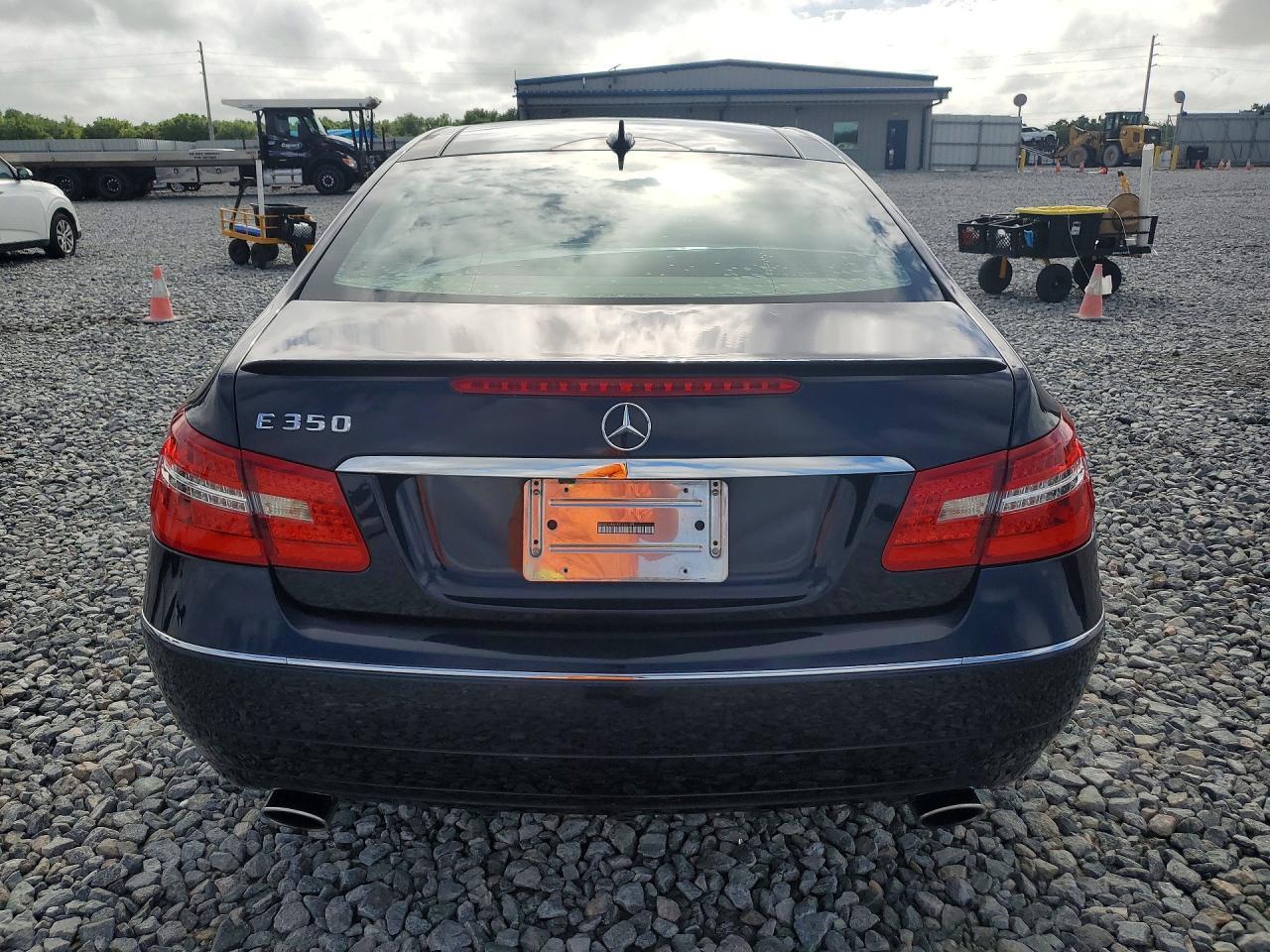 2012 MERCEDES-BENZ E-Class