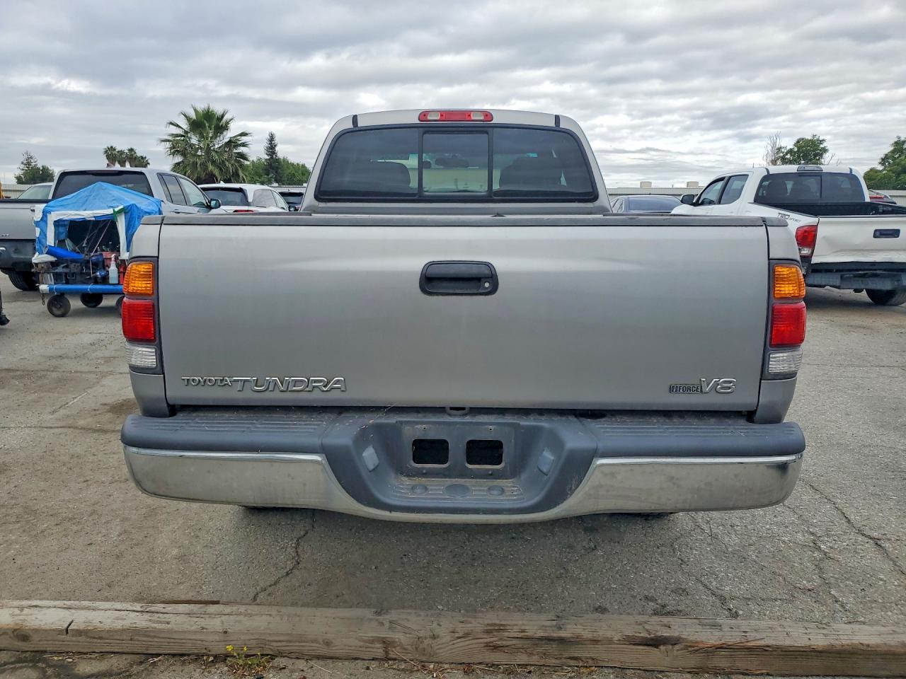 2002 TOYOTA TUNDRA
