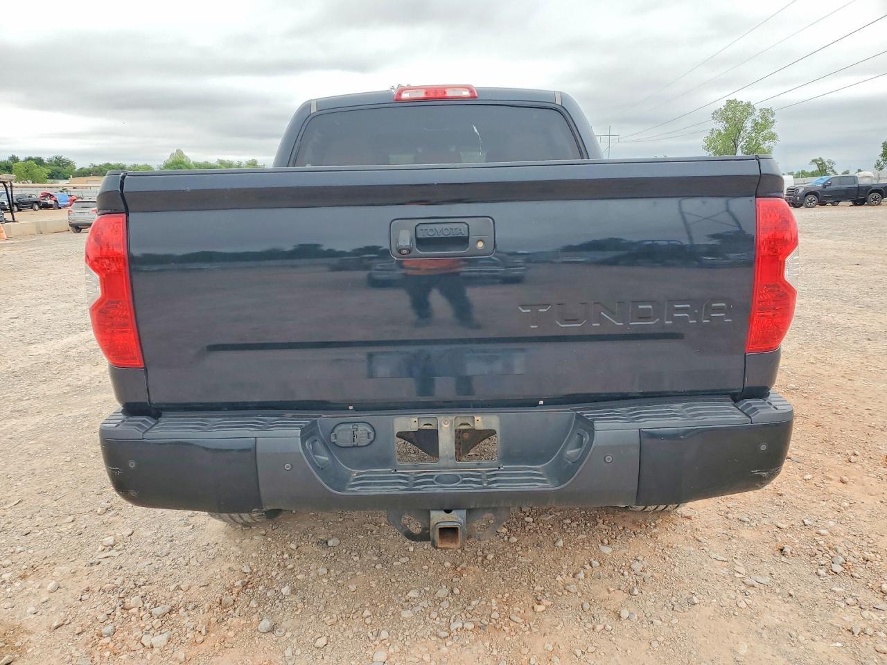 2014 TOYOTA TUNDRA