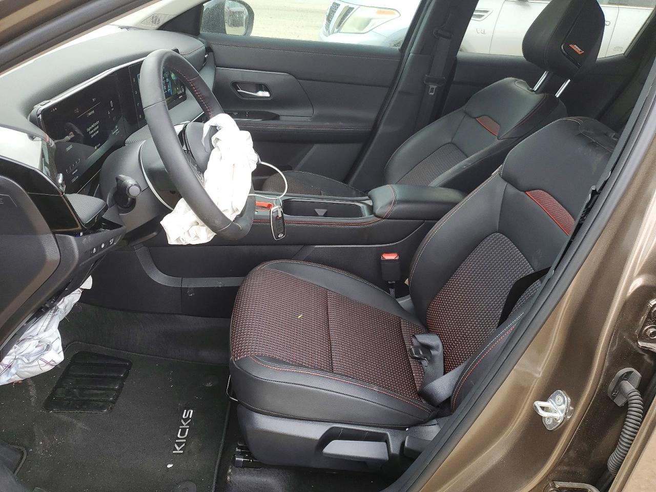 2026 NISSAN KICKS