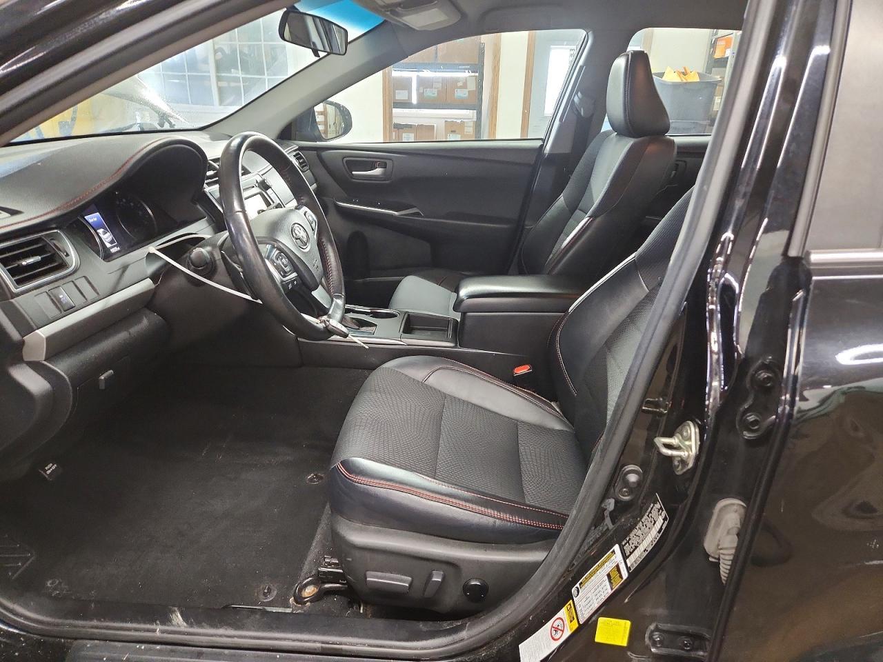 2017 TOYOTA CAMRY
