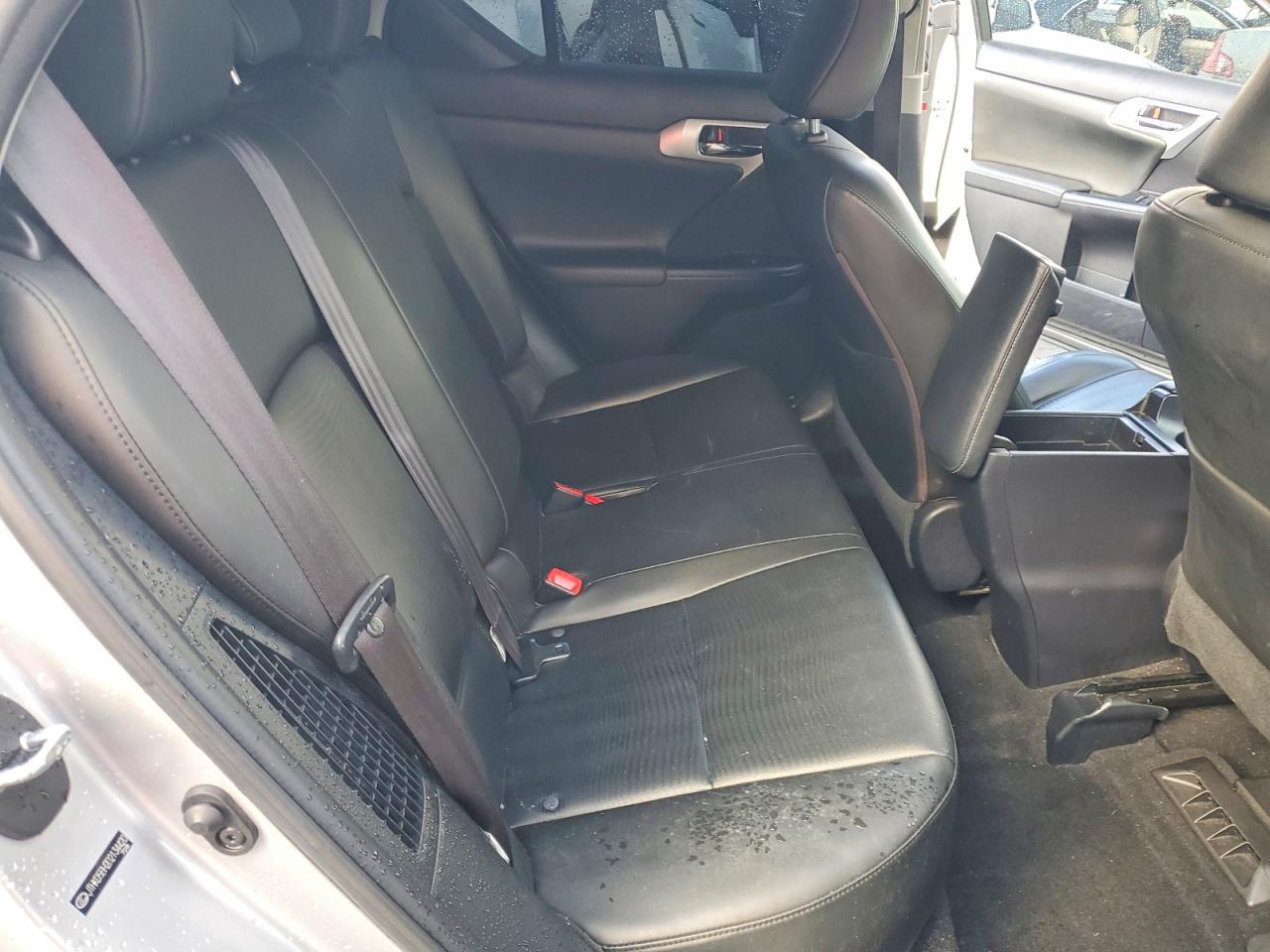 2013 LEXUS CT 200H