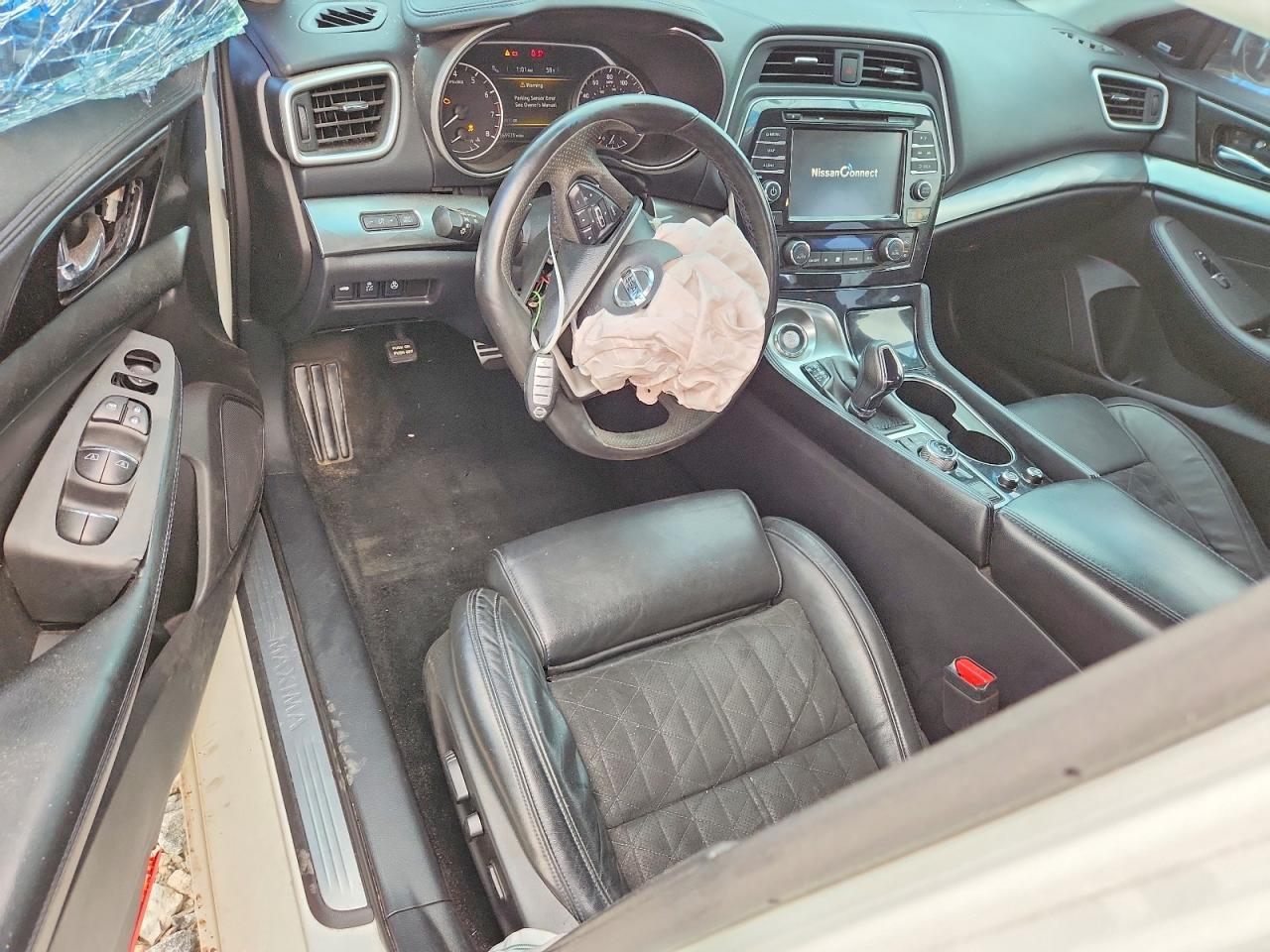 2017 NISSAN Maxima