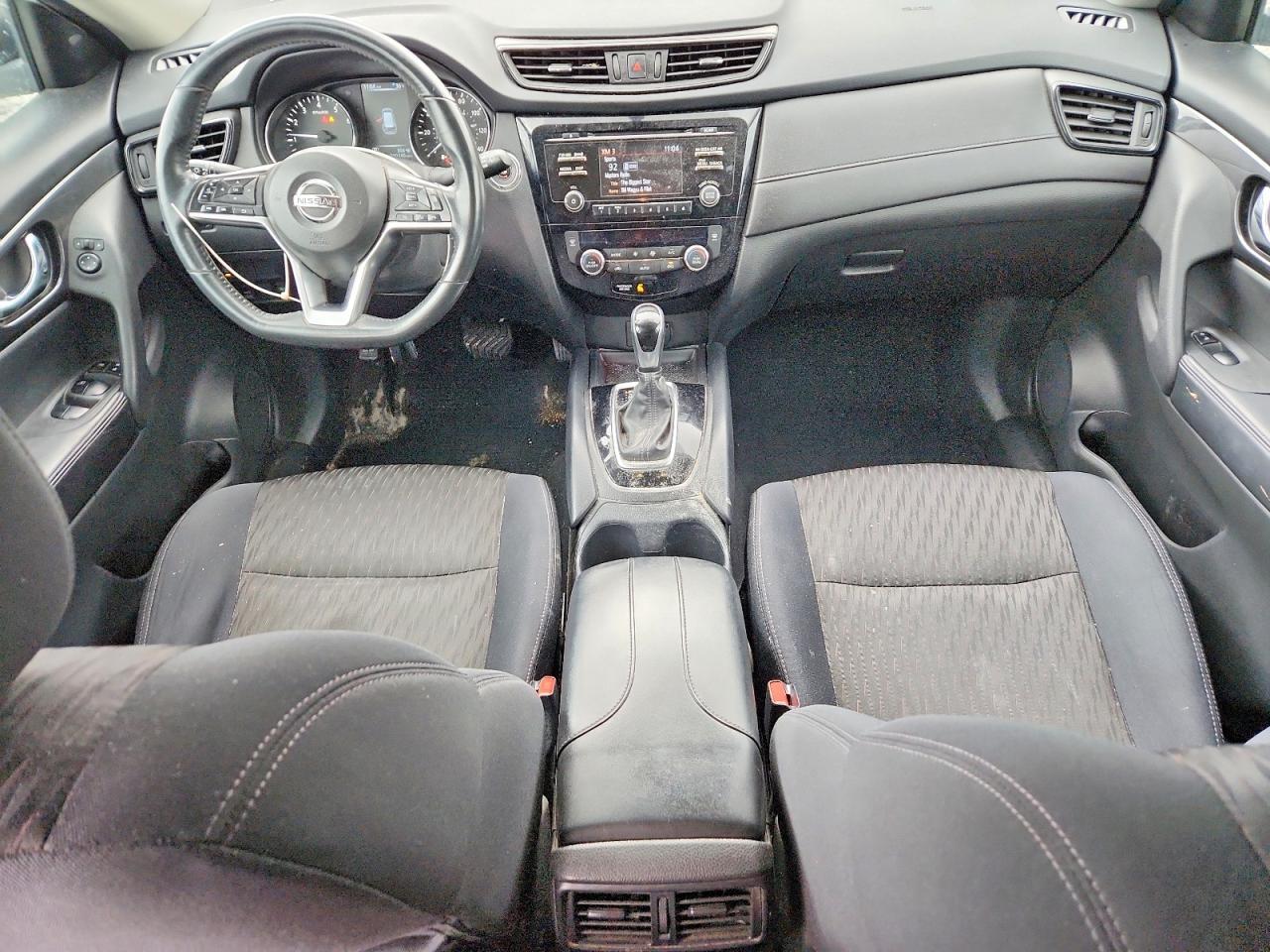 2017 NISSAN ROGUE