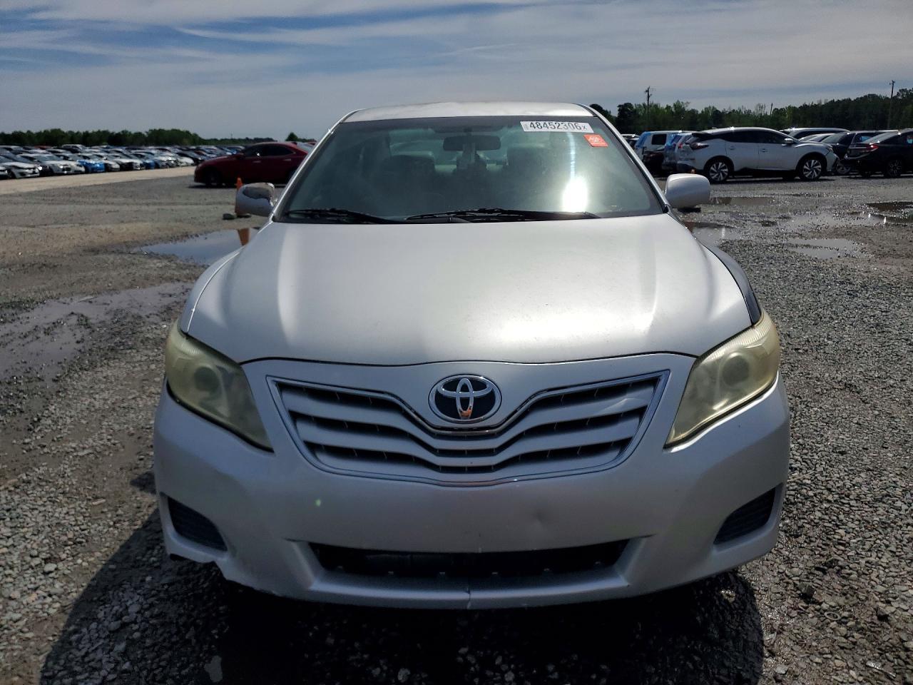 2011 TOYOTA CAMRY