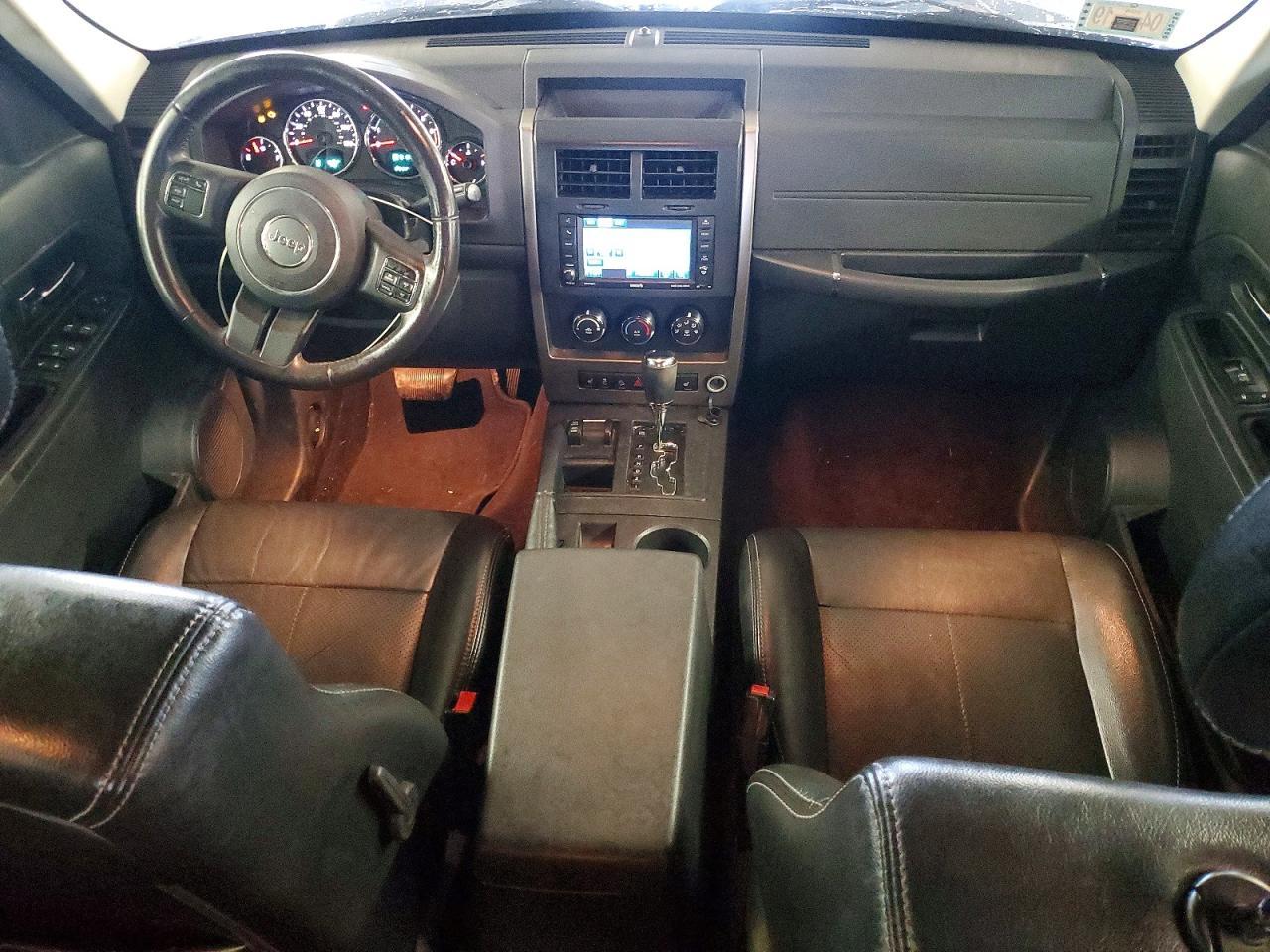 2012 JEEP Liberty