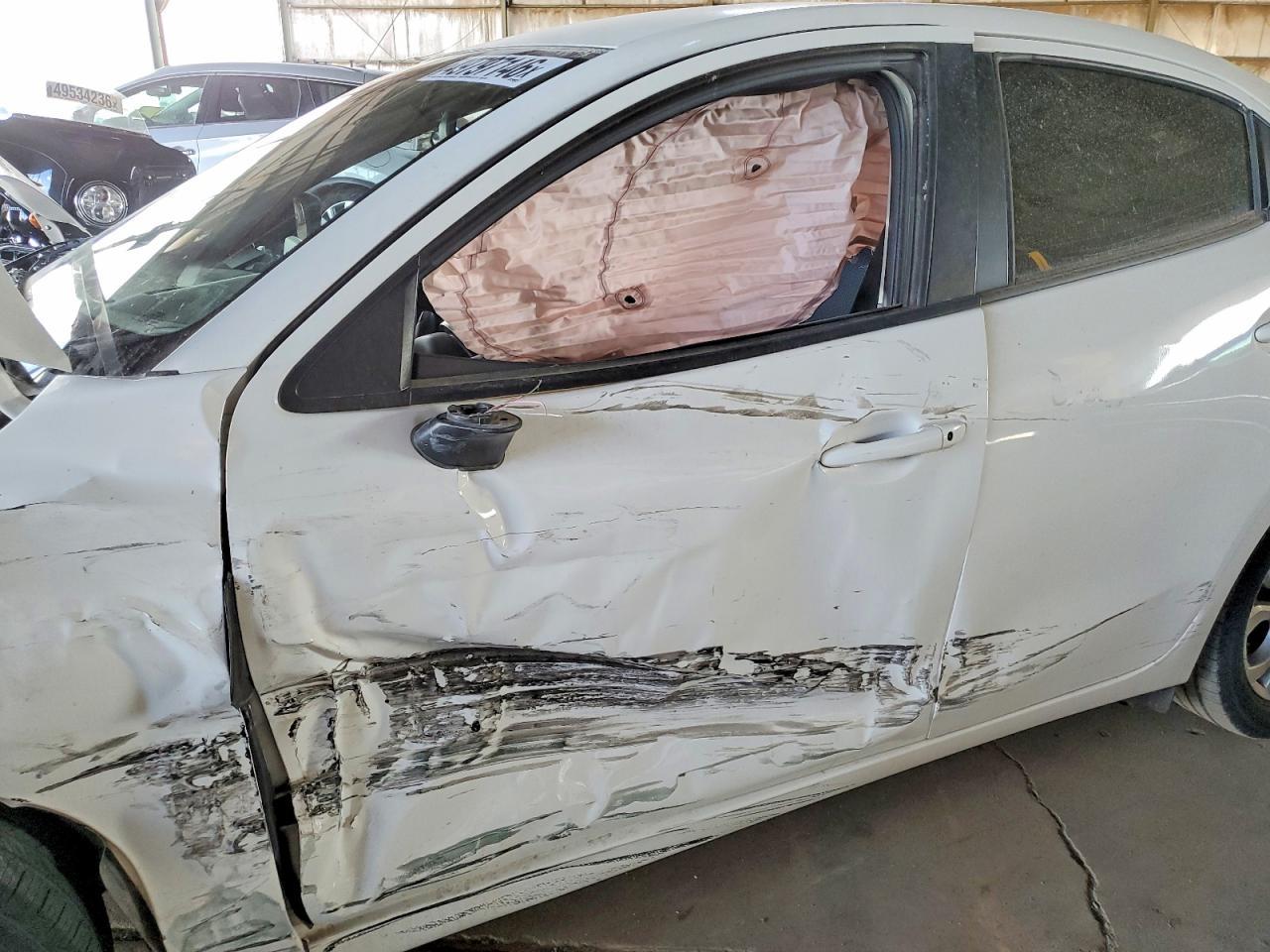 2017 TOYOTA YARIS